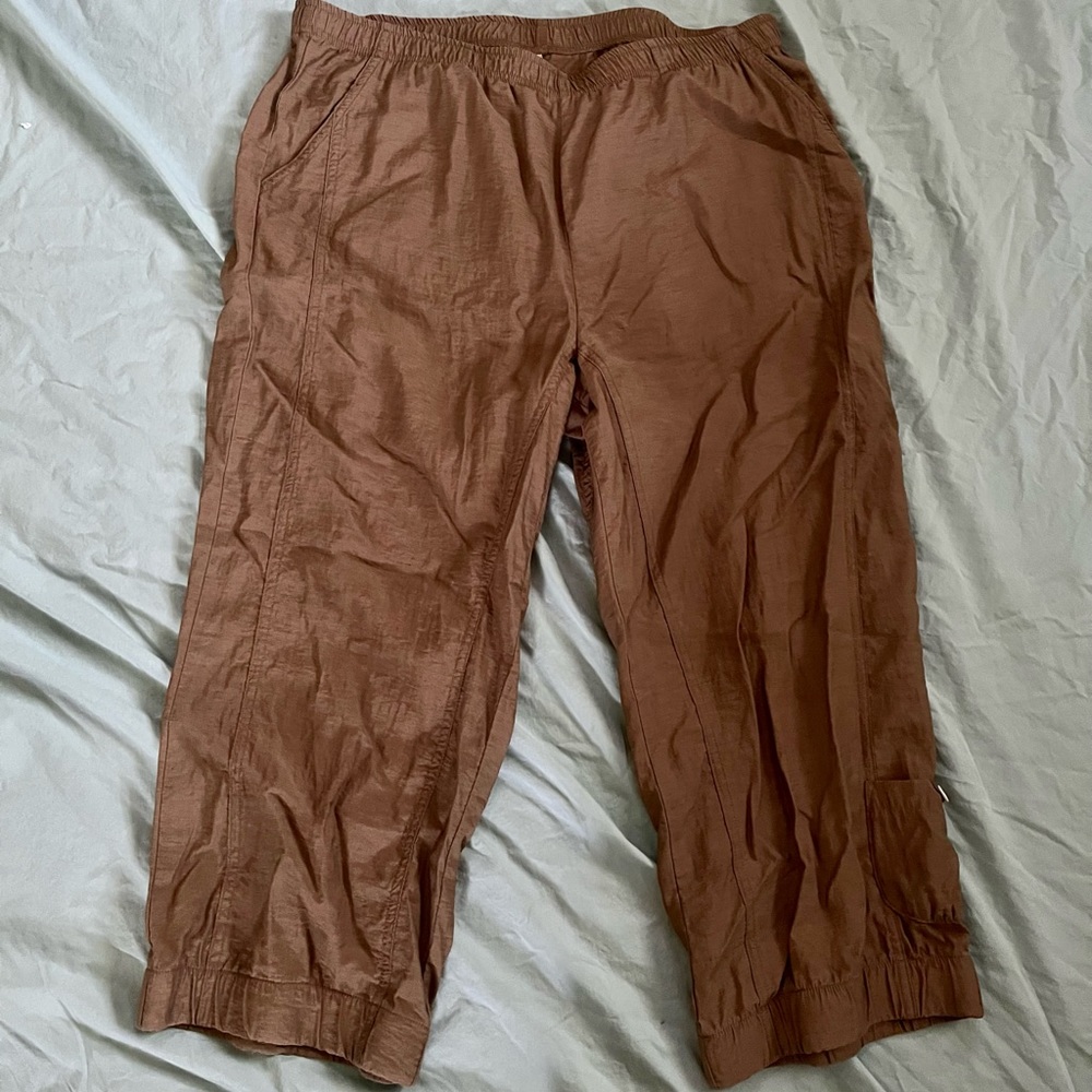 Focus Wide Leg Crop Pants